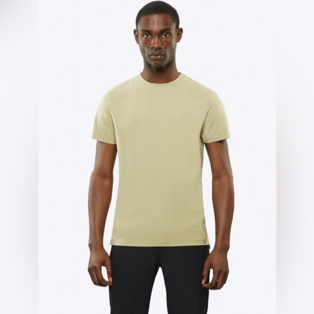 NWT CUTS AO Split-Hem Tee in Reed